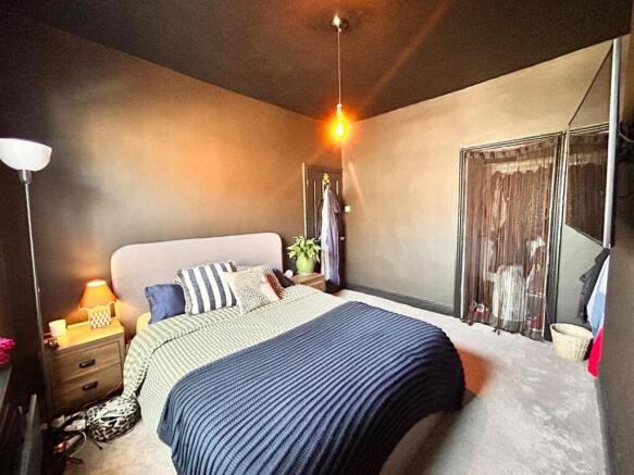 2 bed House for sale Image 10