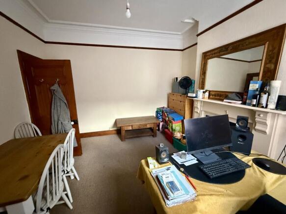 5 bed Terraced for sale Image 4
