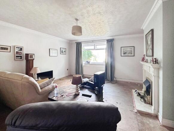 4 bed Detached for sale Image 6