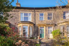 15, The Crescent, Hipperholme, Brighouse HX3 8NQ