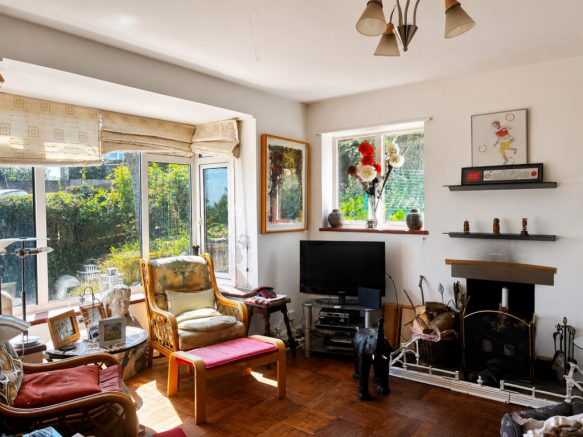 Living Room 1.png
