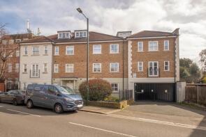 Flat 3, 32 Kyle House, High Street, Hampton TW12 2SL