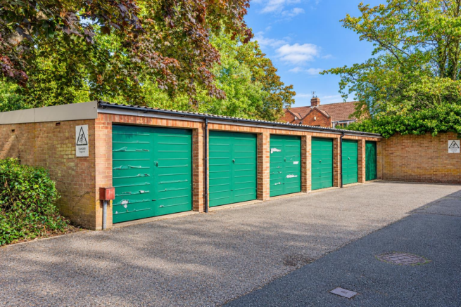 Garage RH.png