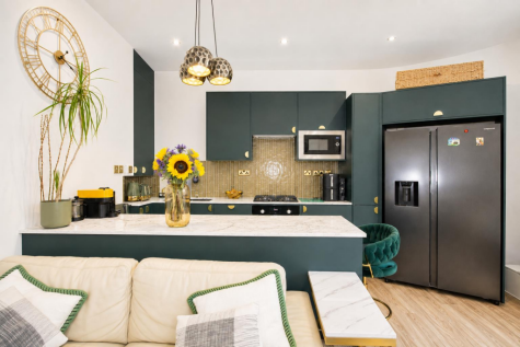 Roehampton Lane, Putney, SW15