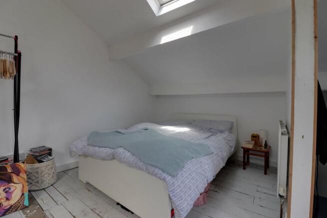 Bedroom 2 (Double)