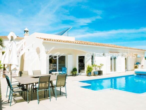 São Brás de Alportel 5 Bed Single Storey Renovated Villa With 2 Bed Annexe For Sale (11)