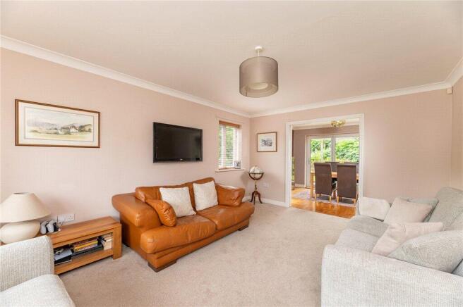 4 bed Detached for sale Image 4