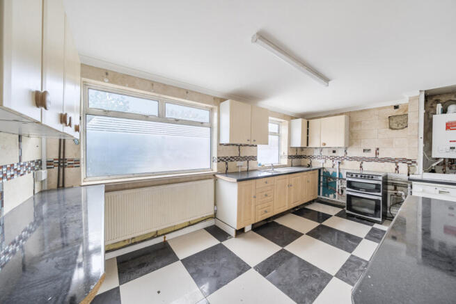 1358730-16-68d6bb...