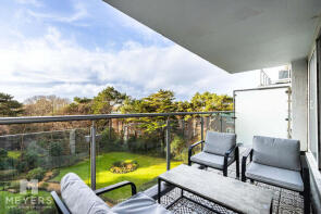 42, Admirals Walk, West Cliff Road, Bournemouth BH2 5HG