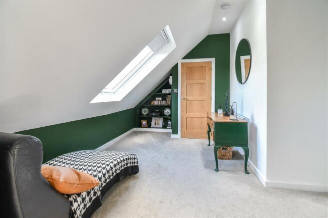 Dressing Area / Study