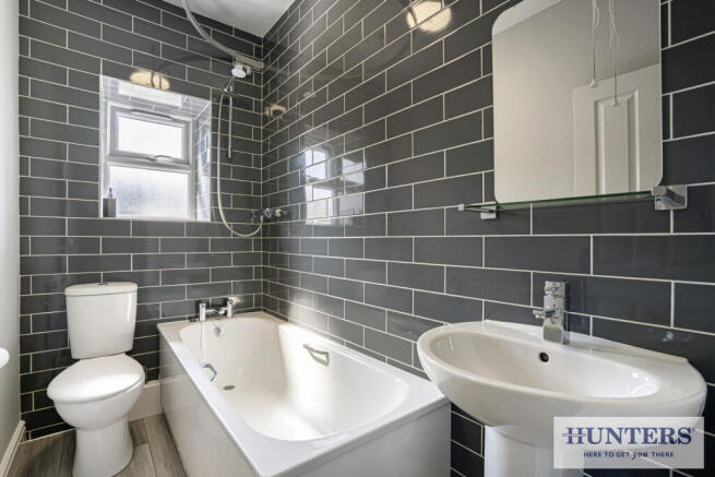 3 bed Terraced for sale Image 8