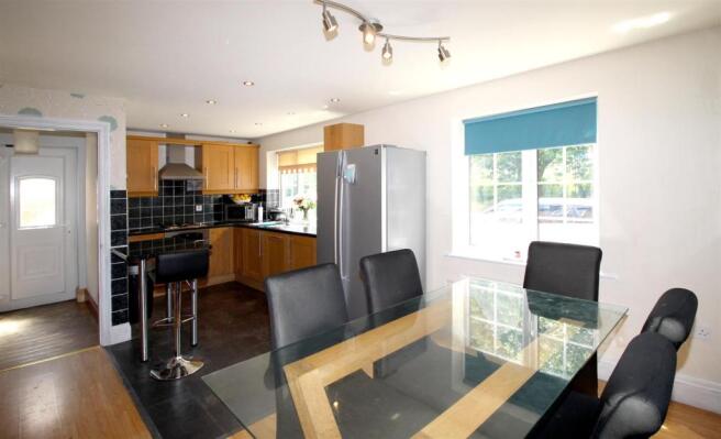 BS_Kitchen - Dining.