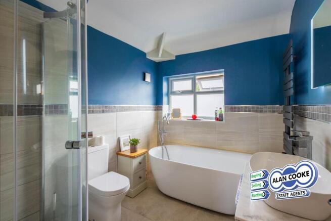 3 bed Semi-Detached for sale Image 5