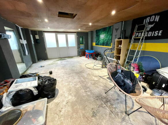 Photo 12