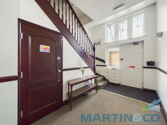 CAM01870G0-PR0156...