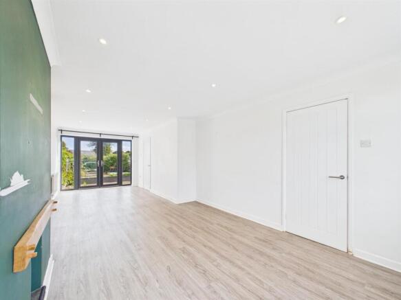 Living/Dining Room