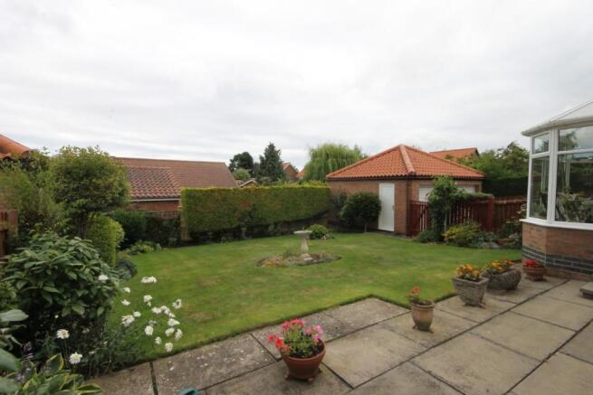 11 Grenadier Drive G