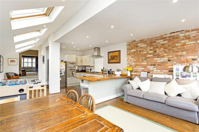 Kitchen/Dining Room