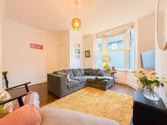 Wainwright Grove, Liverpool, L19 photo 4