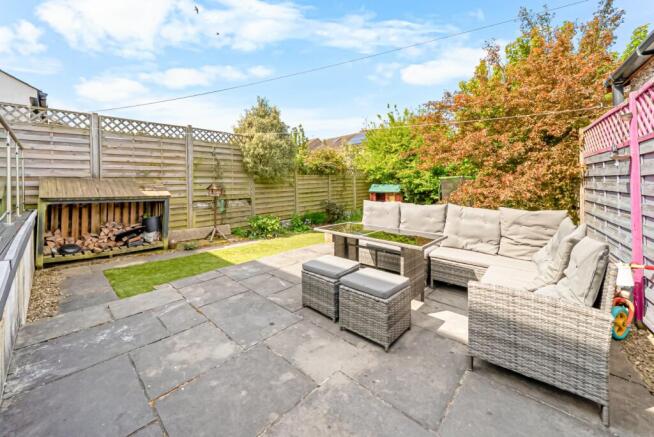 4 bed Semi-Detached for sale Image 4