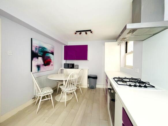 2 bed Detached for sale Image 9