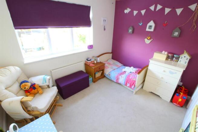 25 Bed 2a.JPG