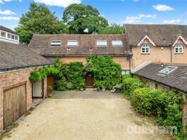 Greenhay, Yew Tree Farm, Brookhouse Road, Blackwell, Barnt Green B60 1QP