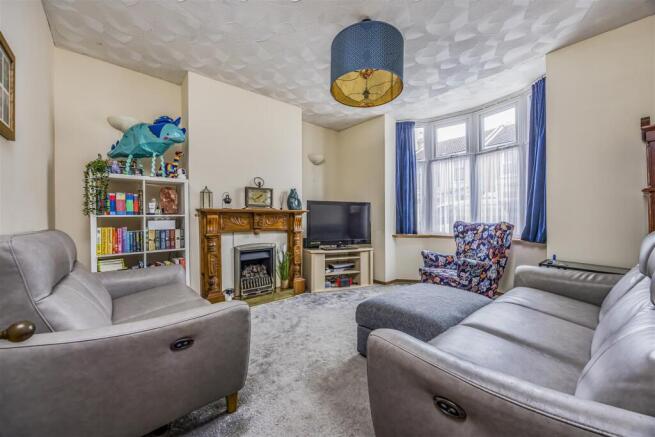 102 Dover Road, Baffins-PorticoMarketing-SoldBy-12