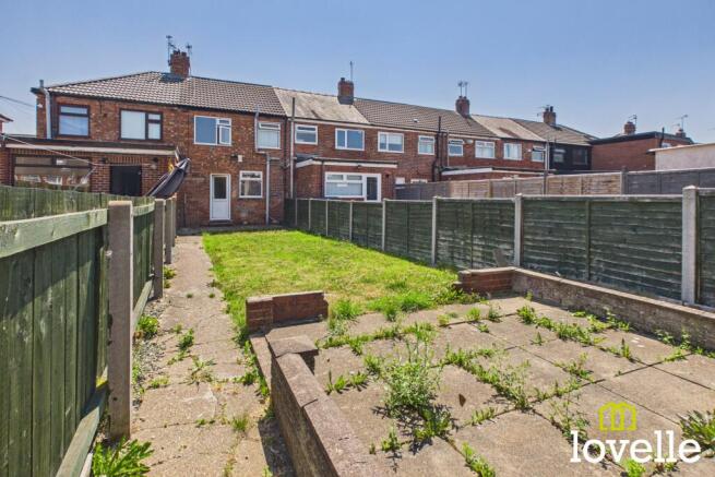 2 bed Terraced to rent Image 9