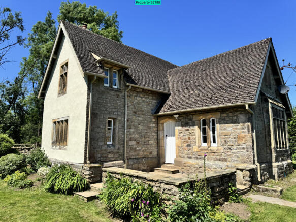 3 bed Detached to rent Image 12