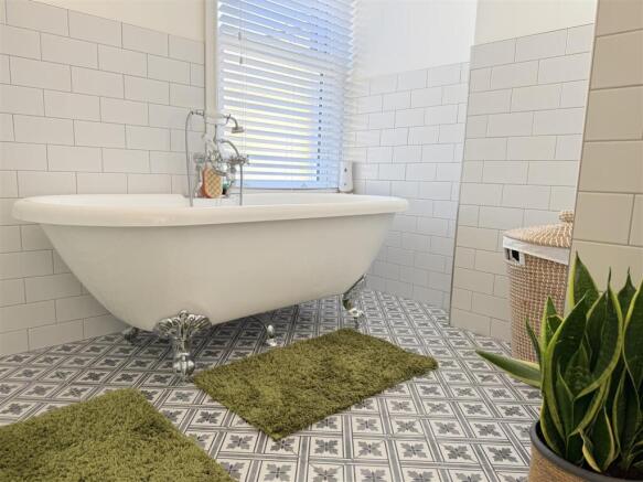 2 bed Terraced for sale Image 12