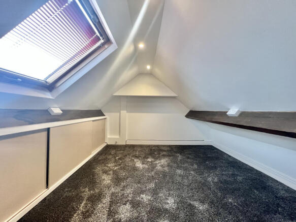 3 bed Terraced to rent Image 9