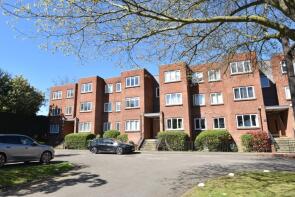 Flat 3, Oakhill Gardens, Oatlands Drive, Weybridge KT13 9JP