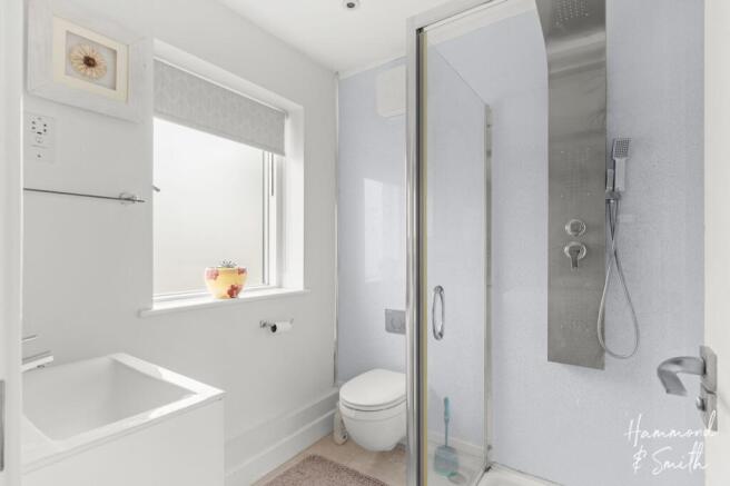 Ensuite shower room