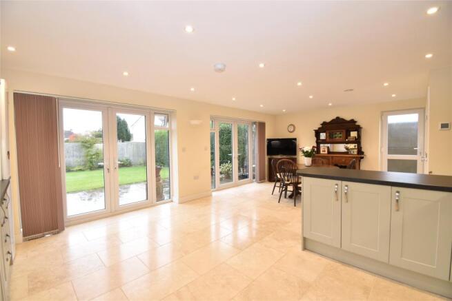 Kitchen/Diner/Family