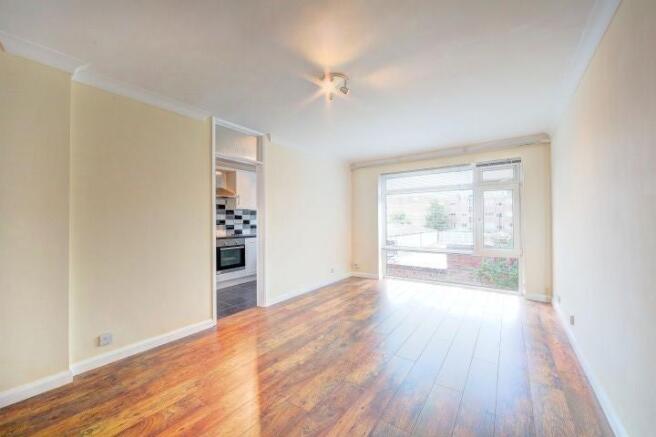 Lounge (Small) (1).jpg