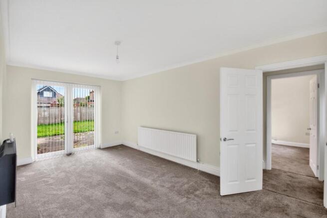 3 bed Semi-Detached for sale Image 6