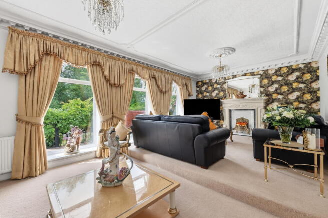 4 bed Bungalow for sale Image 10