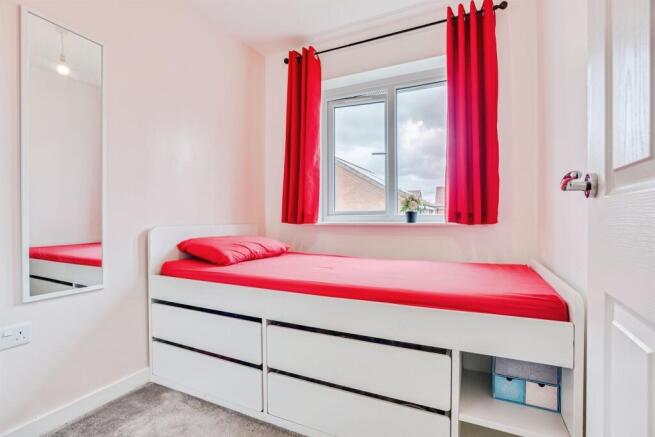 3 bed Semi-Detached for sale Image 9