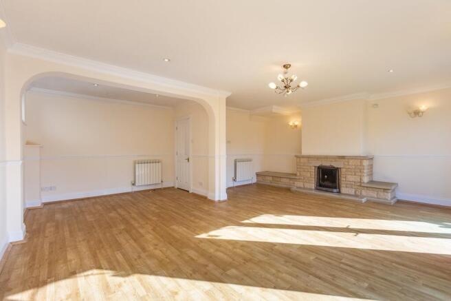 Sitting/Dining Room