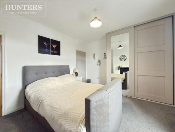 3 bed Terraced for sale Image 11