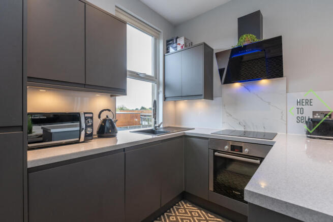 28 Sketty Road EN1 3SE-20