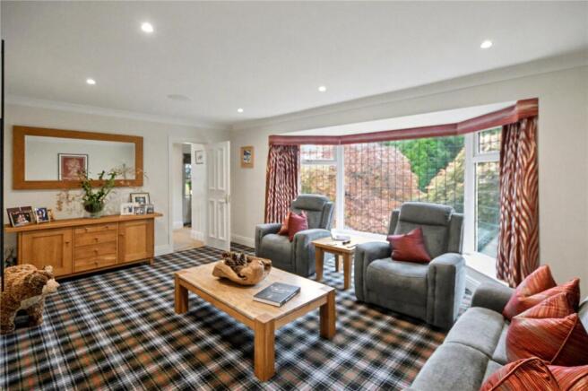 4 bed Detached for sale Image 7