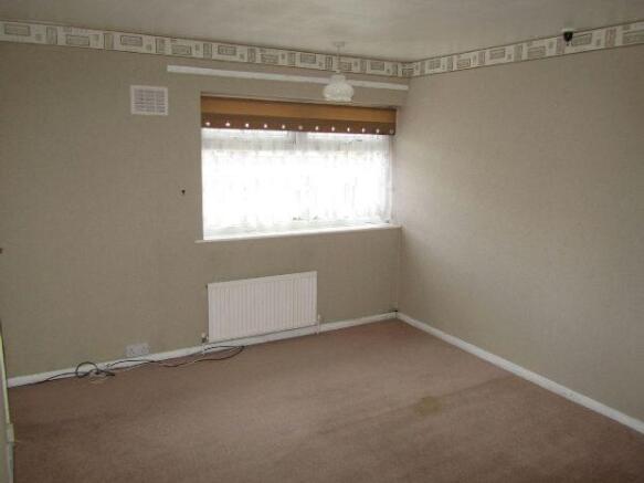 BEDROOM 1 FRONT