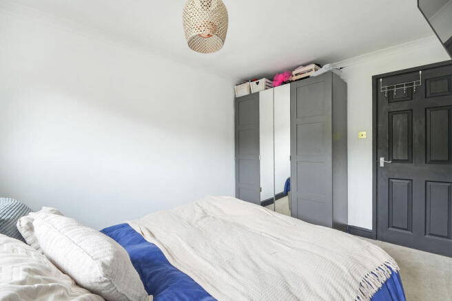 3 bed Semi-Detached to rent Image 9
