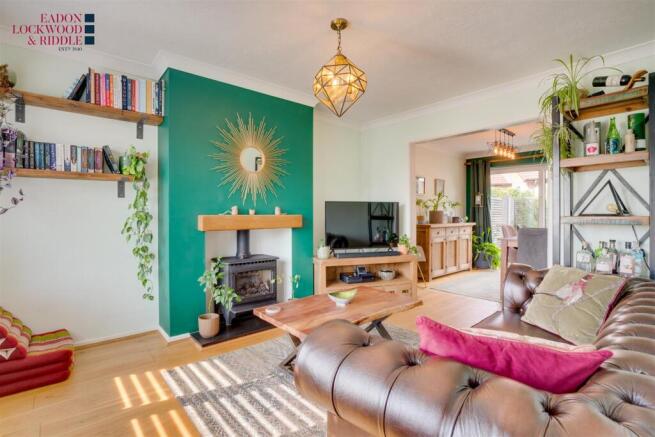 3 bed Semi-Detached for sale Image 5