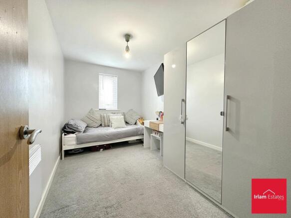 BEDROOM 2