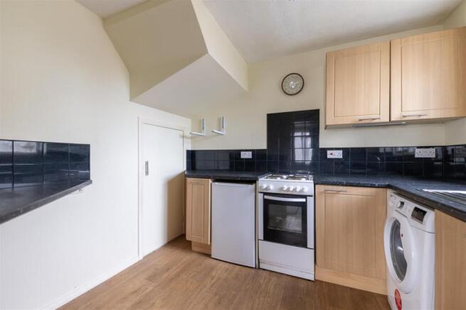 KITCHEN 2.jpg