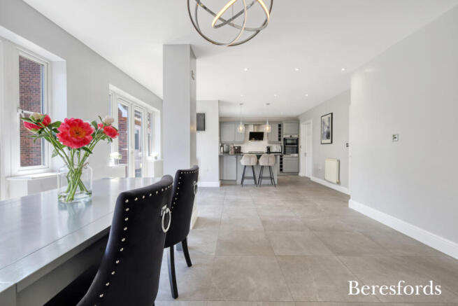 Kitchen/Dining