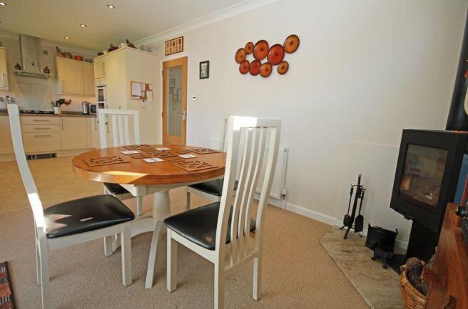 Kitchen/dining...